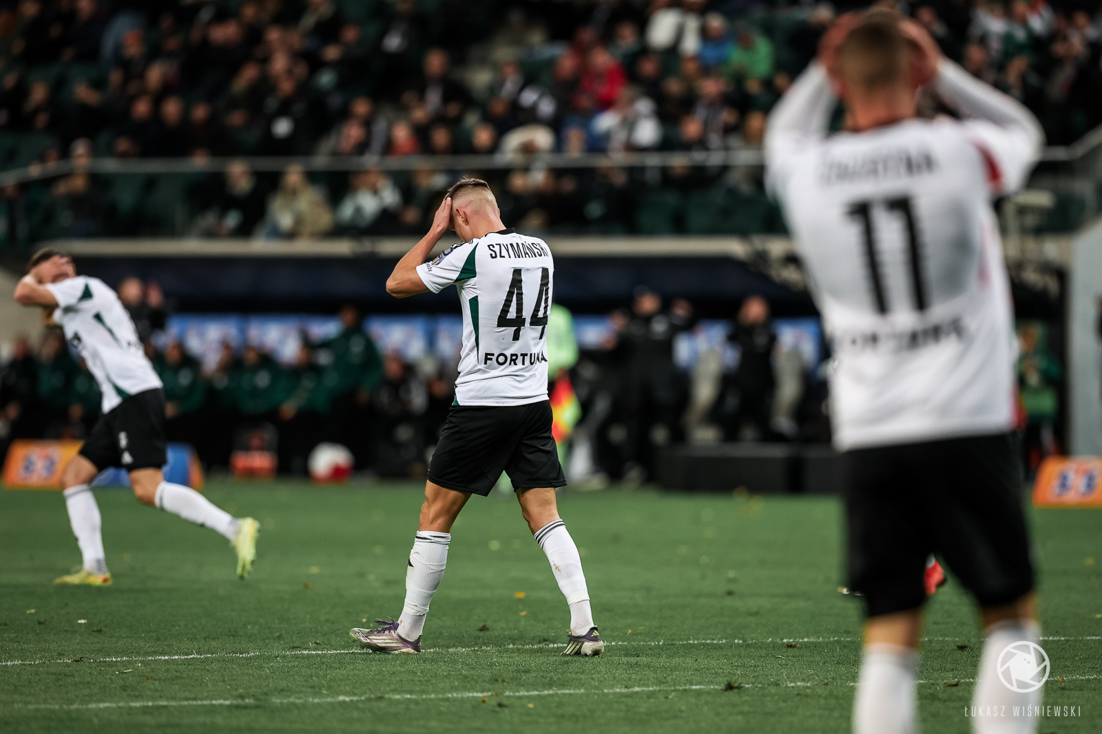 LWI_20251030_LEG_POG_00026