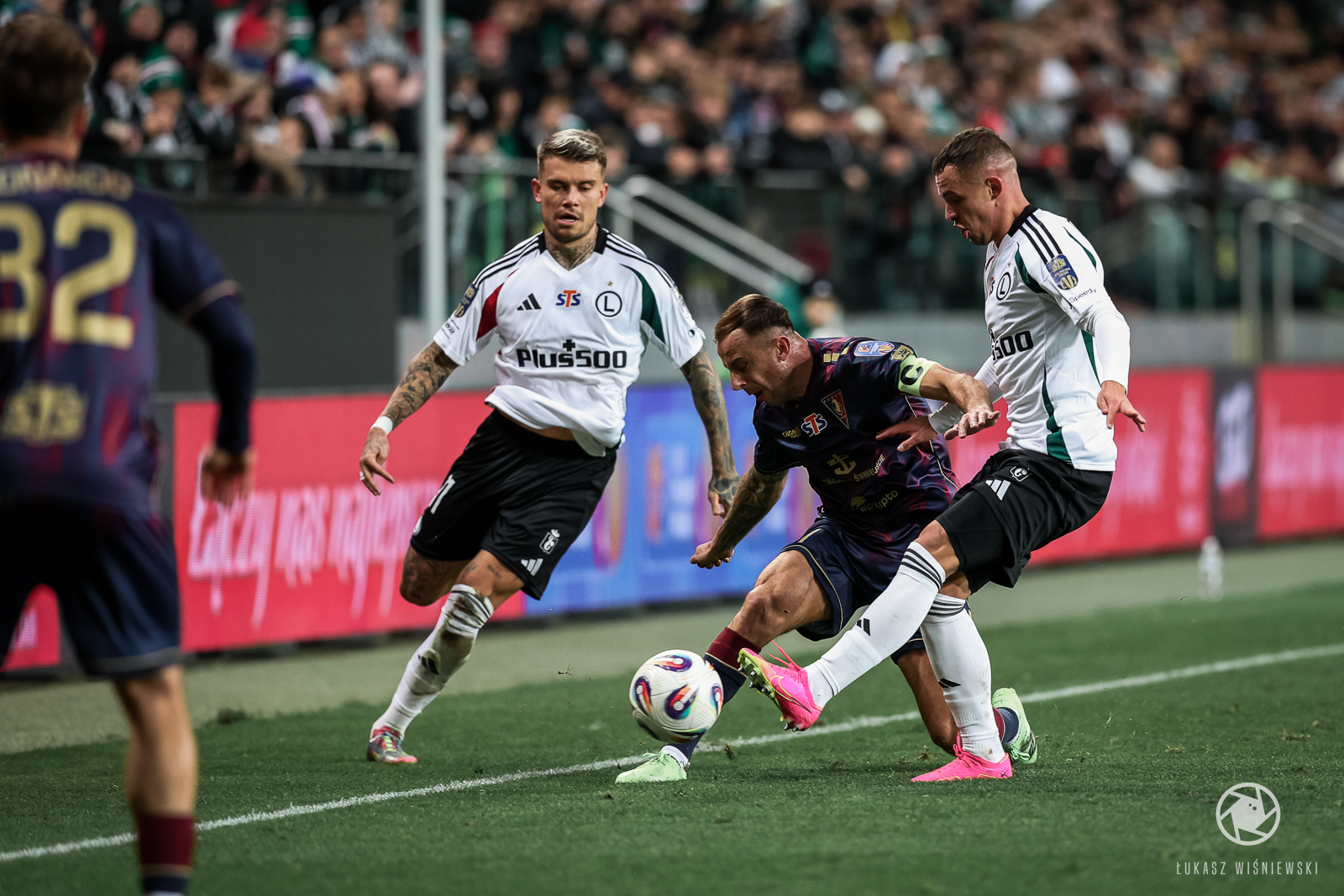 LWI_20251030_LEG_POG_00034