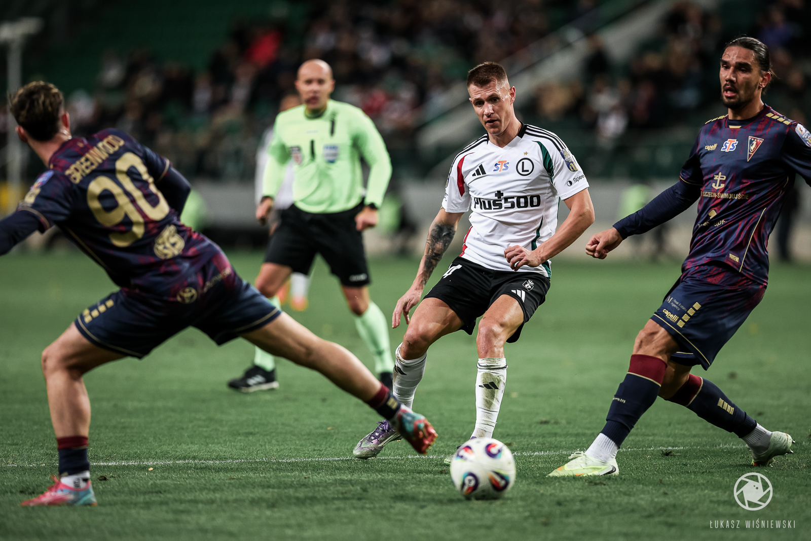 LWI_20251030_LEG_POG_00041