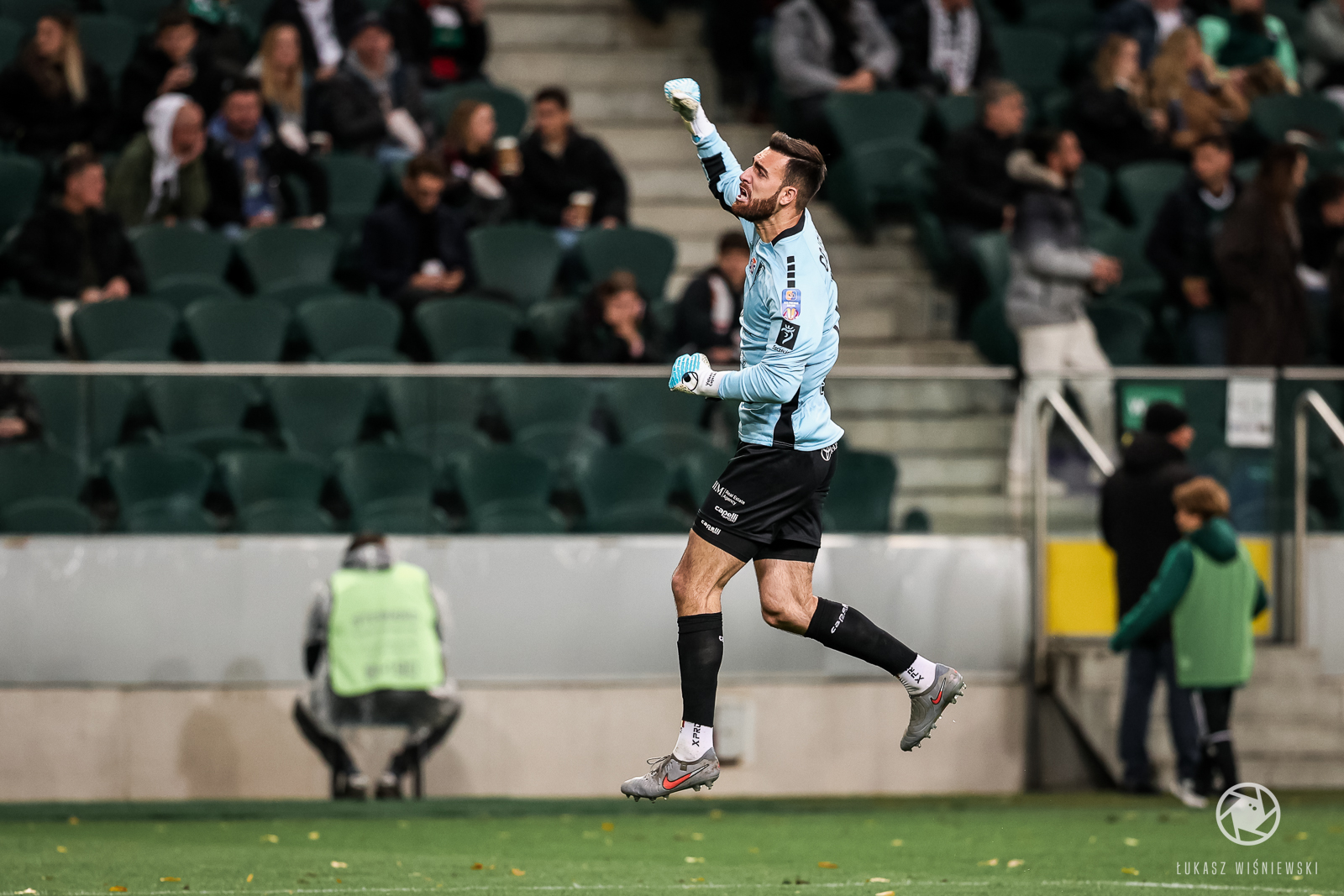 LWI_20251030_LEG_POG_00047