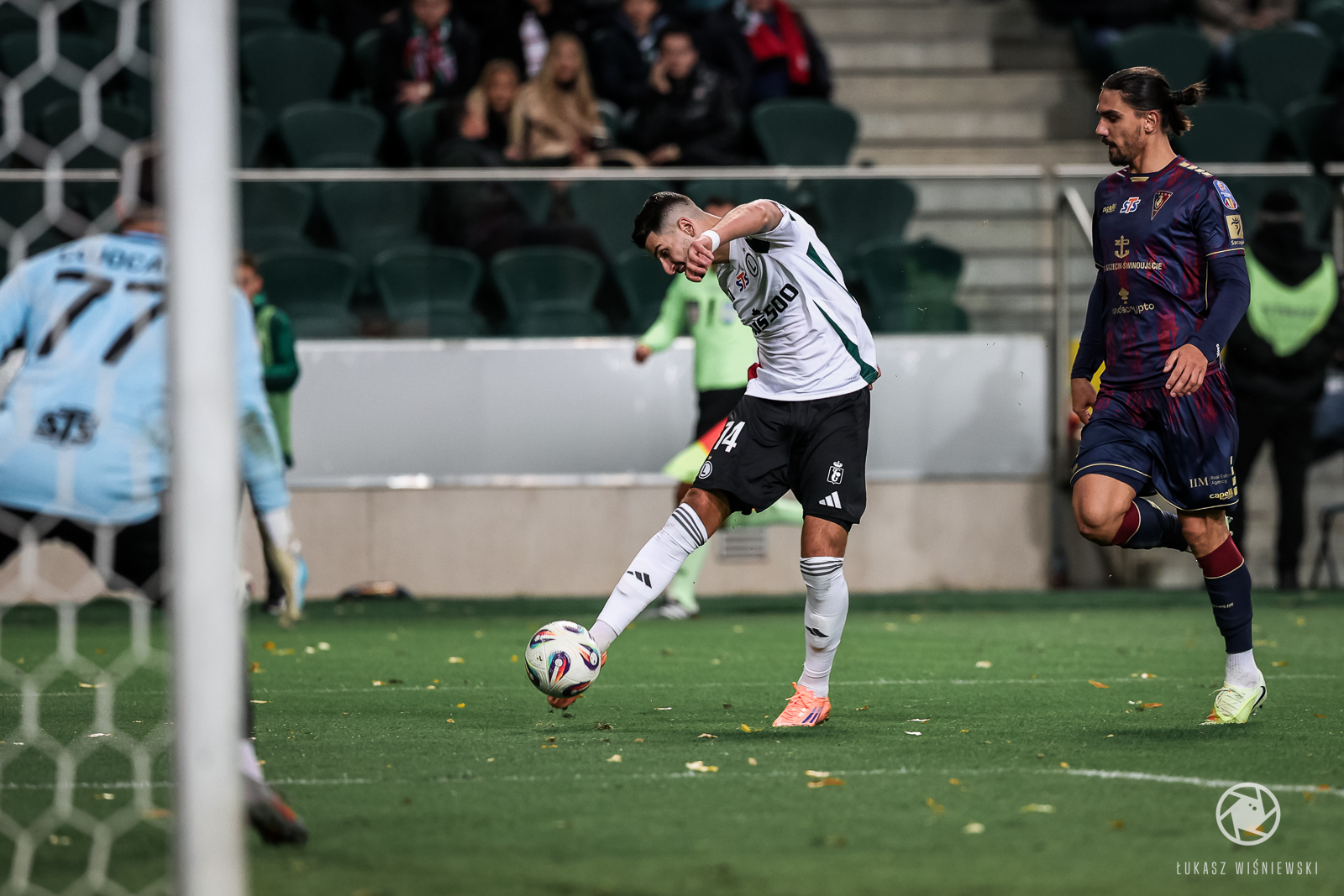 LWI_20251030_LEG_POG_00059